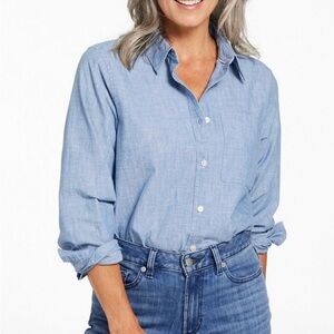 L.L. Bean Essential Chambray Shirt Size XL